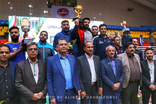 رقابت های کشتی فرنگی جوانان قهرمانی کشور – شیراز (گزارش تصویری - 6)